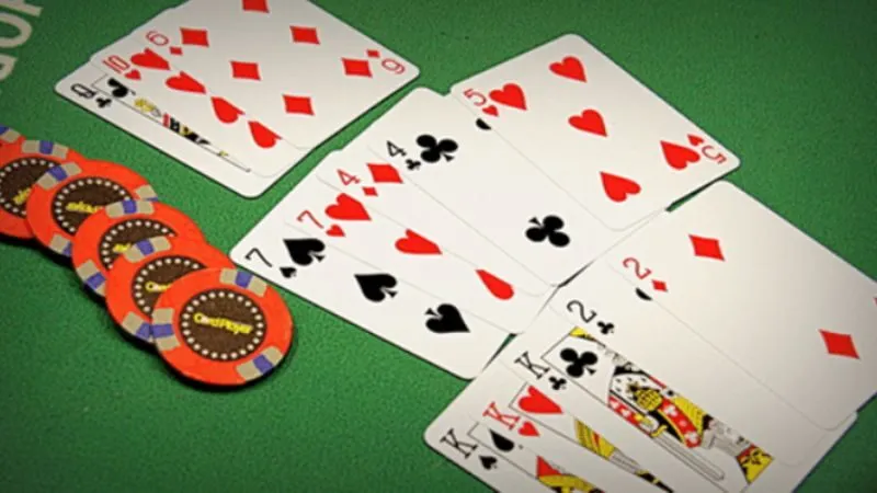 Xếp thùng phé để tránh bị thua sập làng Xếp thùng phé để tránh bị thua sập làng